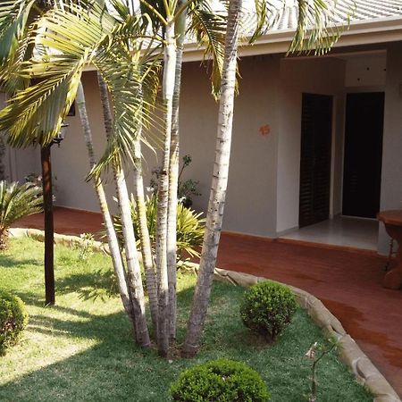 Pousada Kaluana Olímpia Extérieur photo